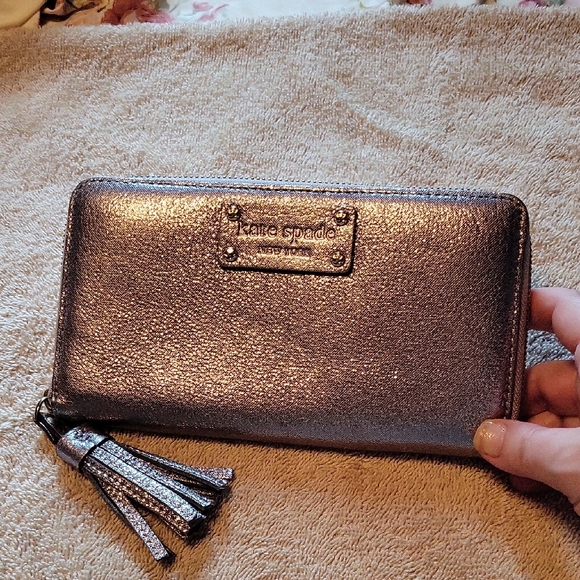 Kate Spade Si Metallic Wallet with Glossy Finish